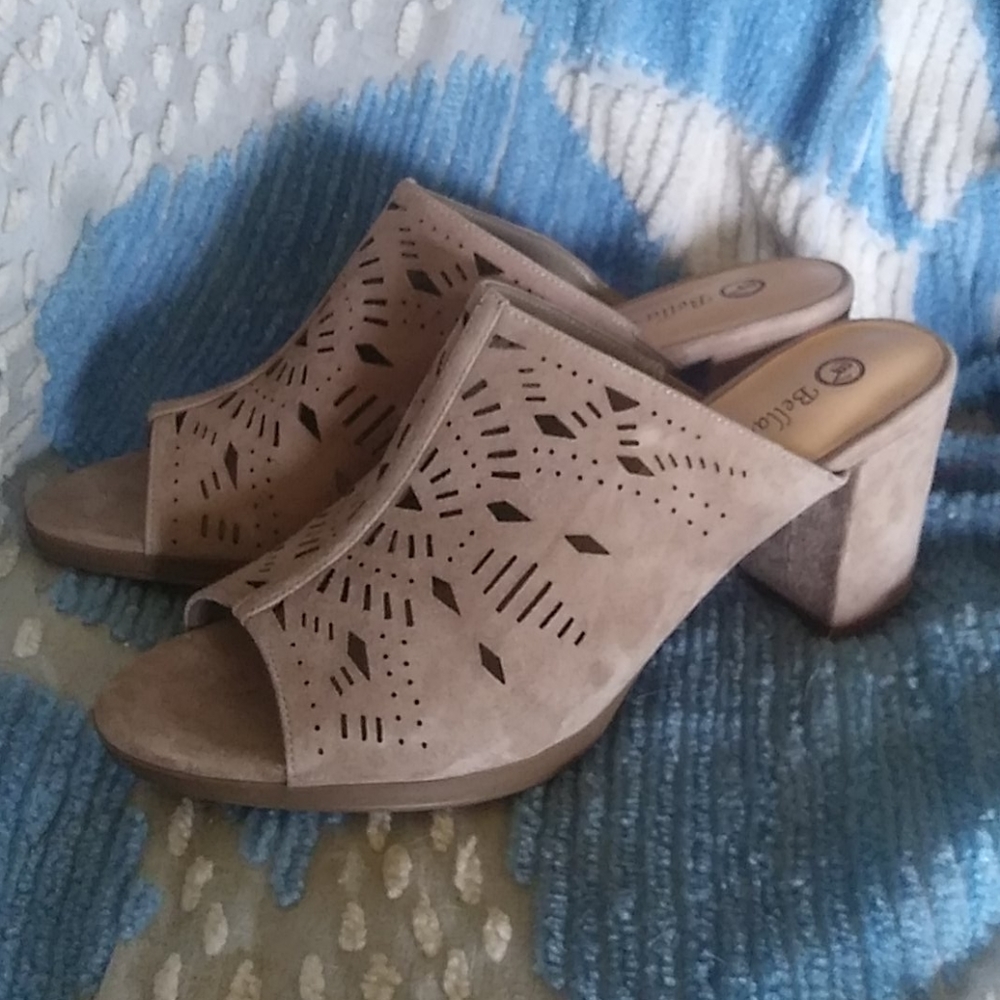 NEW Bellla~Vita leather heeled slides 10 ww